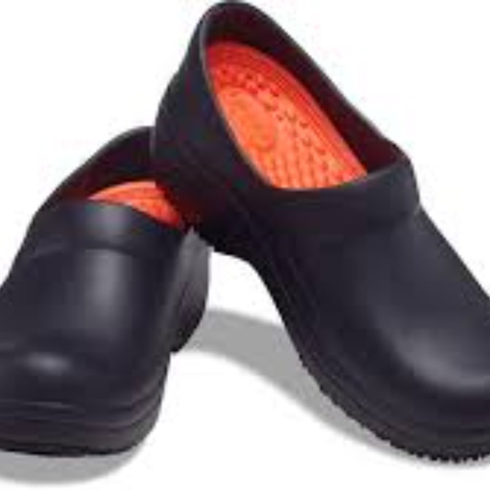 ***SALE***   NWOT - CROCS NERIA PRO II LITERIDE Ladies Clog - Sz 8